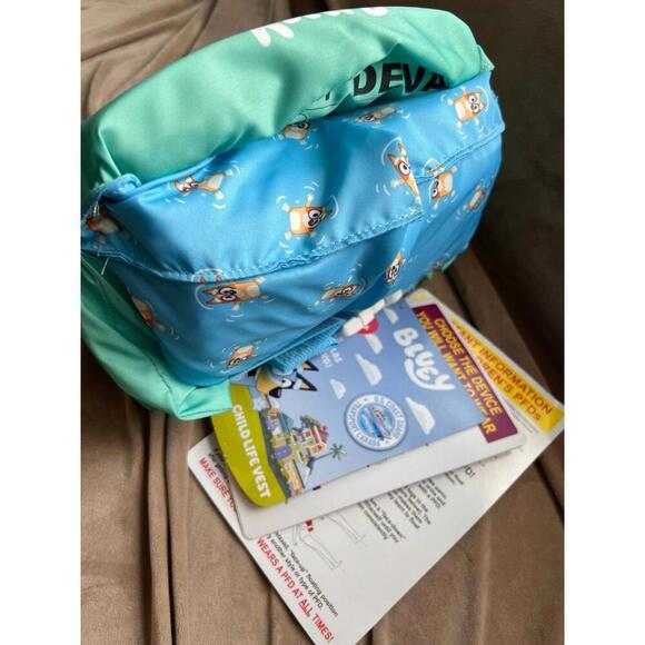 Bluey Child Life Vest - Picture 5 of 6